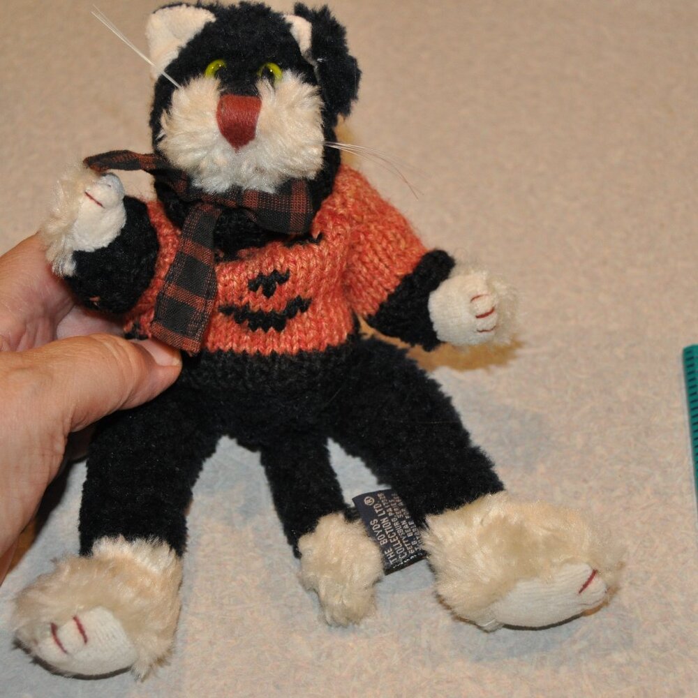 Boyd's Bear Black Cat with Pumpkin sweater and plaid bow